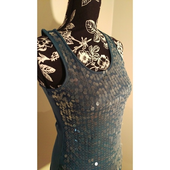 Blue Charlotte Russe big circle sequins tank top - Picture 3 of 3